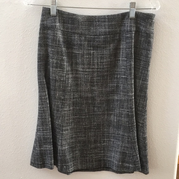 Ann Taylor Loft Suit jacket and skirt - Picture 2 of 5